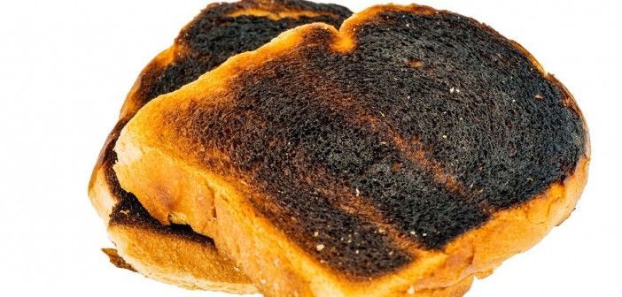 Comer el pan muy tostado aumenta el riesgo de cáncer